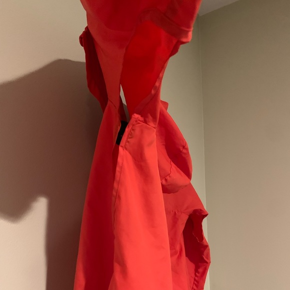 Women’s Brooks Cascadia Running Shell - Red - Picture 4 of 6